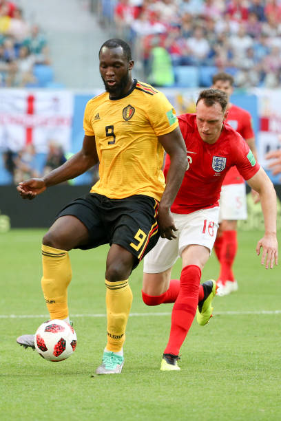 边裁却常常 边裁却常常